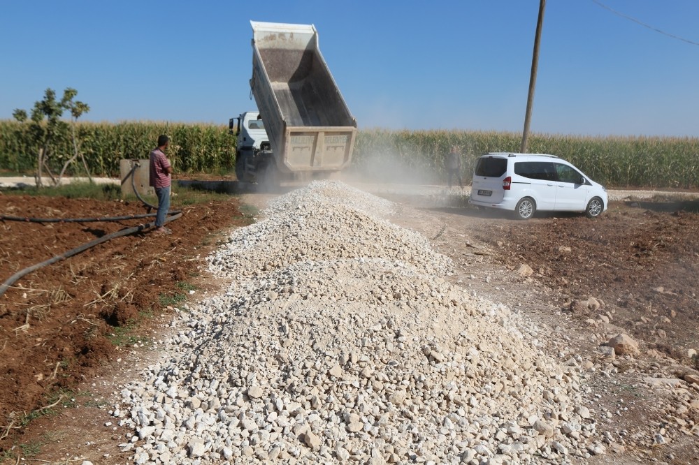 Haliliye’de yeni yol açma çalışmaları sürüyor