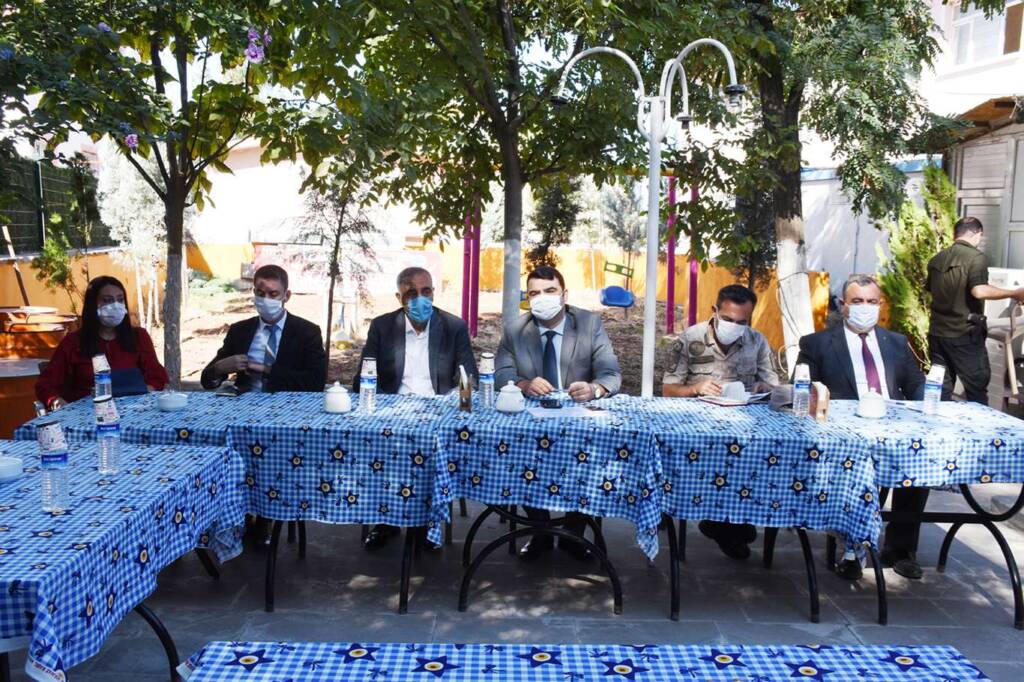 Hilvan’da muhtarlar sorunlarını dile getirdi