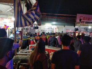 Şanlıurfa’da trafik kazası araç markete girdi (Videolu)