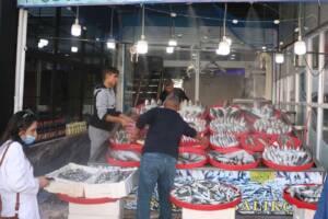 Şanlıurfa’da havaların soğumasıyla birlikte balık satışları başladı