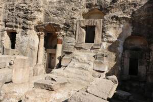 Şanlıurfa’daki “Ölüler Şehri” ziyaretçilerini bekliyor