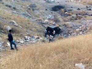 Şanlıurfa’da 20 metrelik uçuruma yuvarlanan araçtan yürüyerek çıktılar