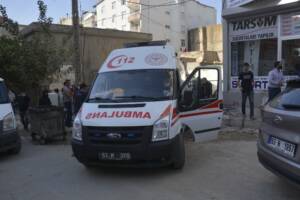 Şanlıurfa’da Apartman boşluğuna düşen genç kız ağır yaralandı