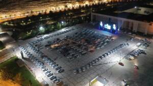 Şanlıurfa’da Arabada hem sinema hem de milli maç keyfi