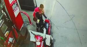 Şanlıurfa’da Maskeli ve üniformalı hırsız