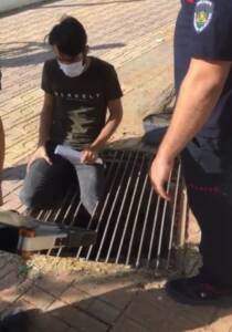 Şanlıurfa’da Ayağı mazgala sıkıştı, yardımına itfaiye yetişti