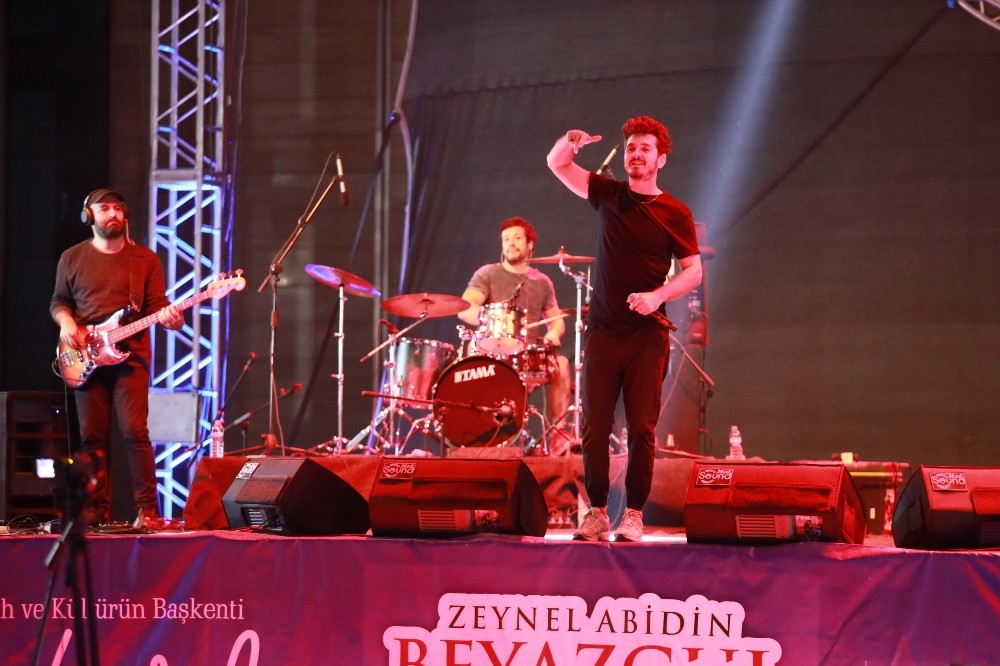 Şanlıurfa’da Kolpa Grubu rüzgarı esti