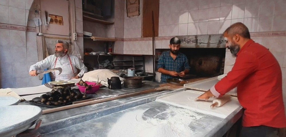 Şanlıurfalı tiyatrocu hem güldürdü hem de düşündürdü