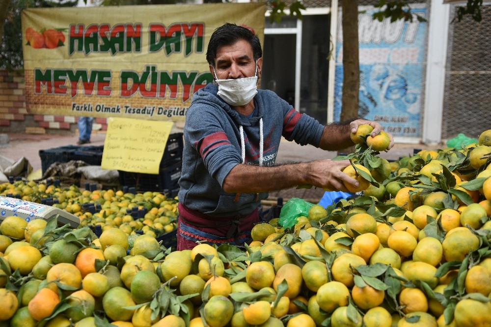 Siverek’te pazar esnafı gelirini İzmir’deki depremzedelere bağışladı