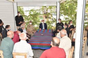 Vali Erin Ceylanpınar halkıyla bira raya geldi