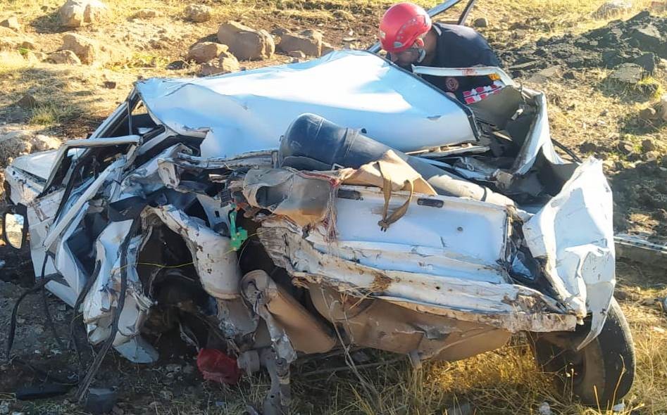 Şanlıurfa’da otomobil takla attı: 2 yaralı