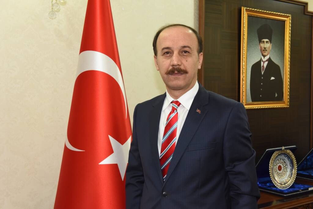 Vali Erin: Atatürk’ü Saygı ve Minnetle Anıyorum