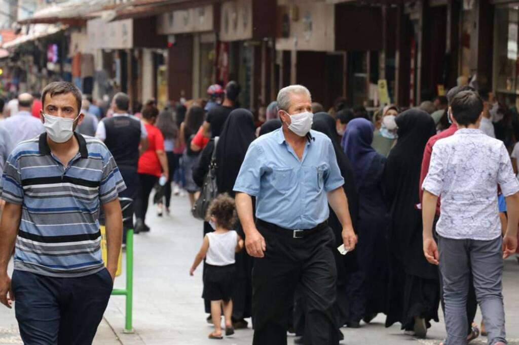Cadde ve sokaklarda sigara içme yasağı başladı