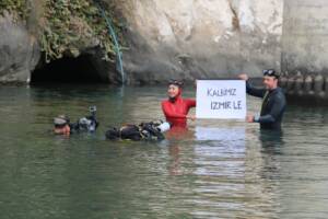 Halfeti’de  Dalış rekortmeni nefesini depremzedeler için tuttu