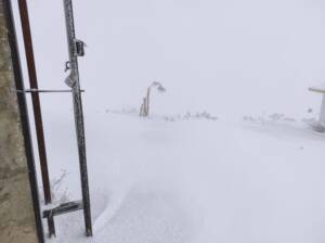 Karacadağ’da mevsimin ilk karı yağdı