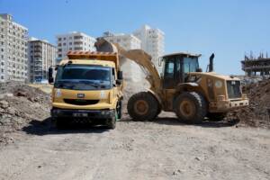 Karaköprü’de yeni yol açma çalışmaları sürüyor