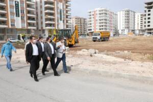 Karşıyaka Mahallesine cami, halı saha ve semt pazarı yapılıyor