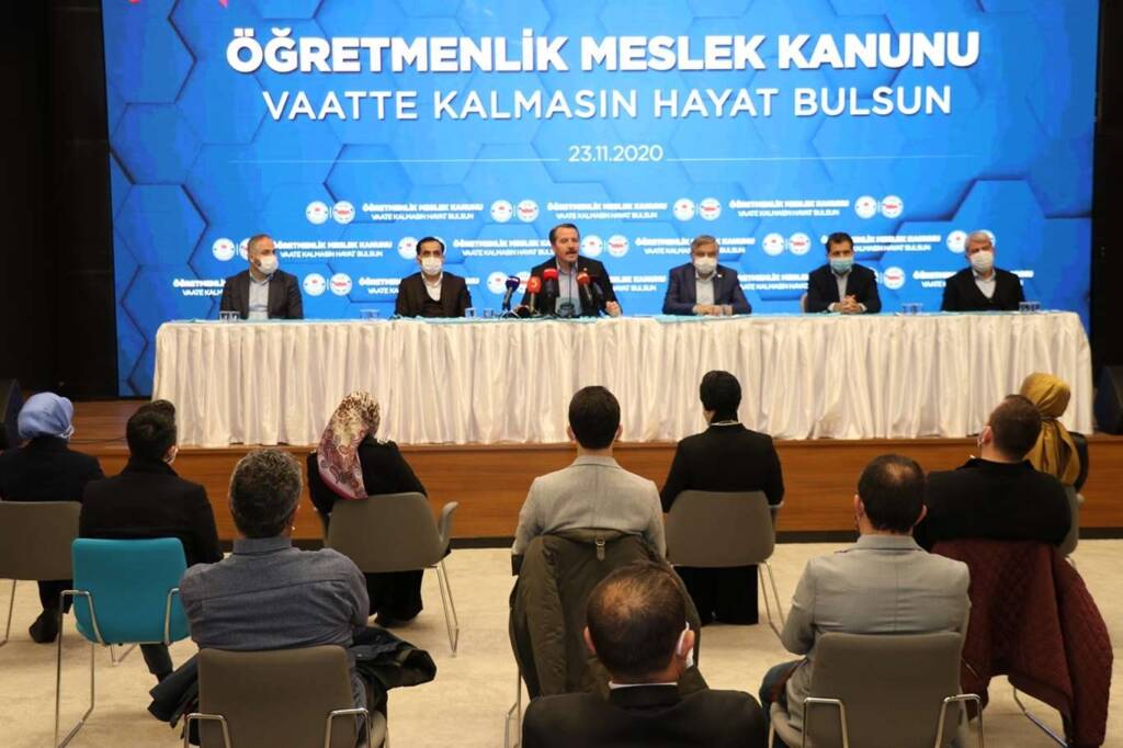 Öğretmenlik Meslek Kanunu vaatte kalmasın!