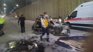 Şanlıurfa’da Çekici ile otomobilin çarpıştıktan sonra köprüden düştü
