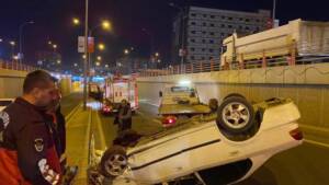 Şanlıurfa’da Devrilen otomobilin sürücüsü yaralandı