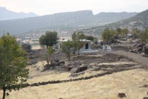 Şanlıurfa’da Evi yanan yaşlı çift yeni evine kavuştu
