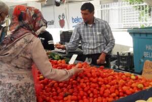 Şanlıurfa’da pazar yerlerinde korona denetimi