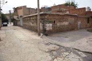 Şanlıurfa’da Yeni evli gelinin gerdanlığını çekip kaçtılar