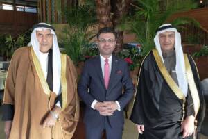 Suriyeli aşiret reisinin yöresel kıyafeti nedeniyle Meclis’e alınmadığı iddiası