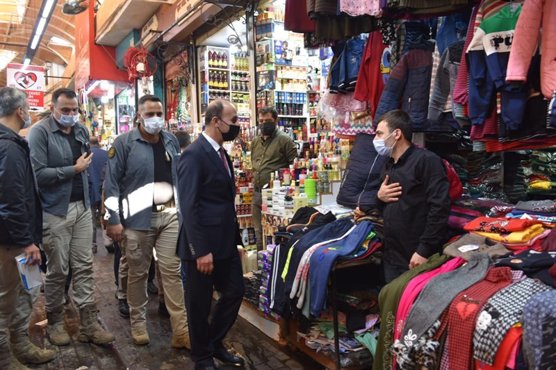 Vali Erin Haşimiye’de Vatandaşlarla Buluştu