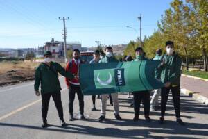 Yeşilay Şanlıurfa Şubesi doğa yürüyüşü düzenledi