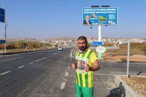 Şanlıurfa’dan Bozova’ya koşarak gitti İlk durağı  belediye oldu