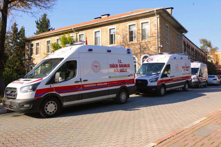 Şanlıurfa’ya 3 Adet Yeni Doğan Acil Yardım Ambulansı Gönderildi
