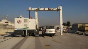 Akçakale Gümrük Kapısı’nda x-ray kontrolü