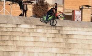 Gençlerin Balıklıgöl’deki tehlikeli oyunu