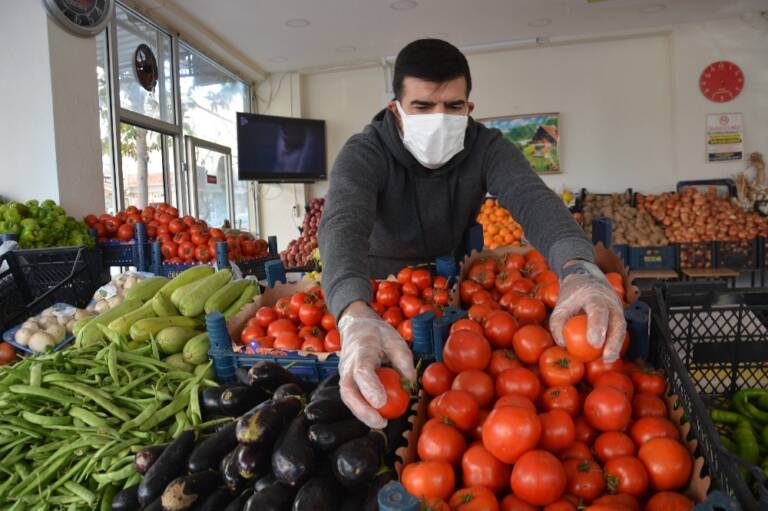 Şanlıurfa’da Kıraathanesini manava dönüştürdü
