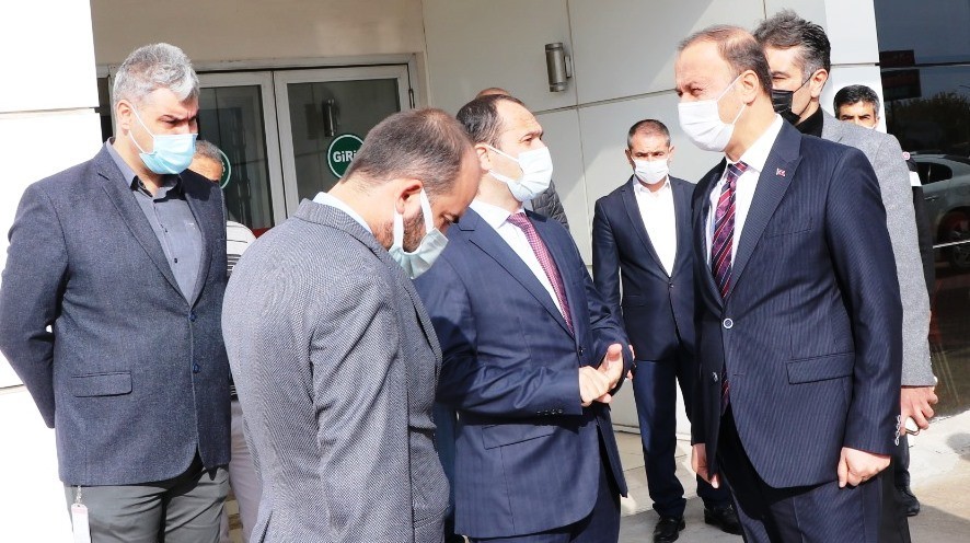 Korona virüs hastalarına hizmet verecek hastanede inceleme