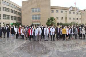 Şanlıurfa’da Öğrencilerden sağlıkçılara anlamlı ziyaret