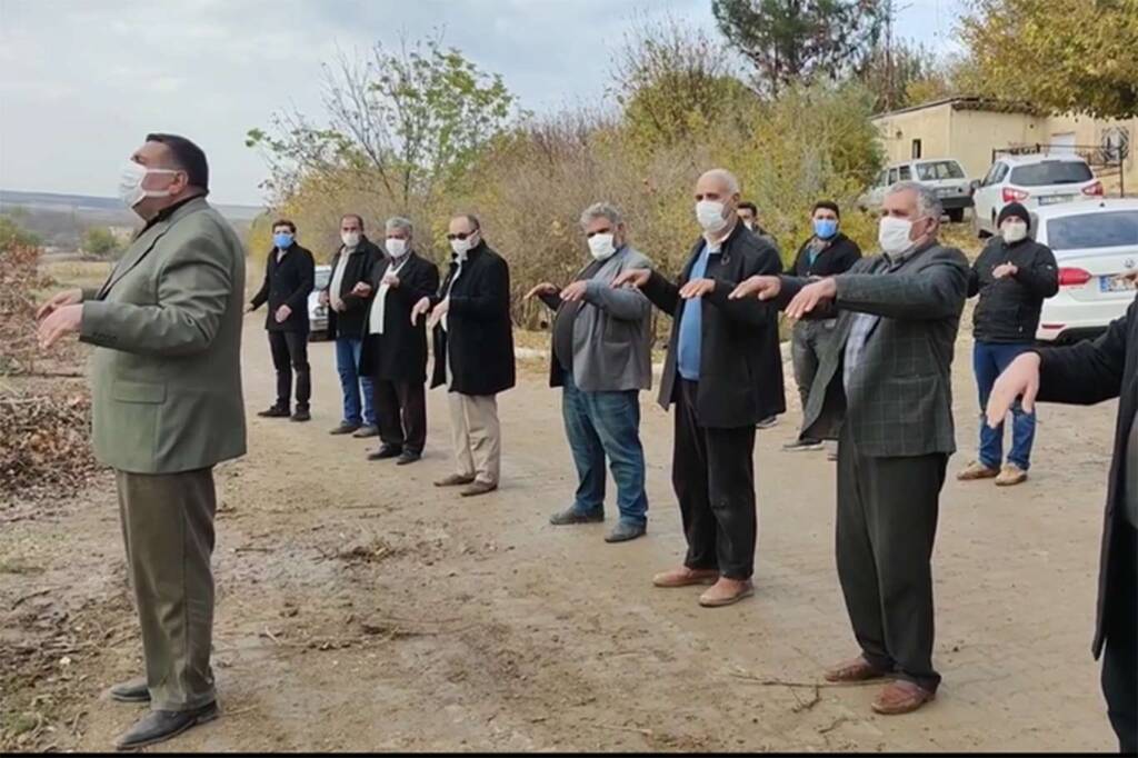 Şanlıurfa’da mahalle sakinleri elektrik duasına çıktı