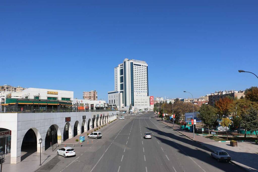Şanlıurfa’da sokağa çıkma yasağına uyuluyor