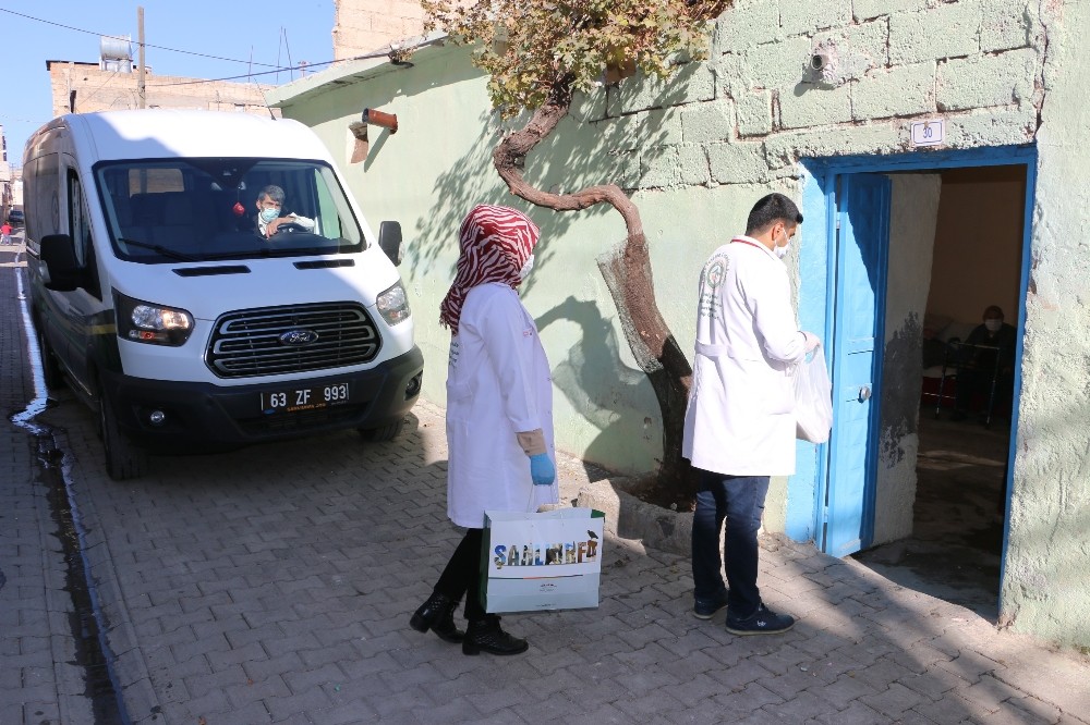 Şanlıurfa’da bakıma muhtaçlara yemek desteği