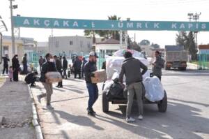 Şanlıurfa’da Binlerce Suriyeli ülkesine akın etti