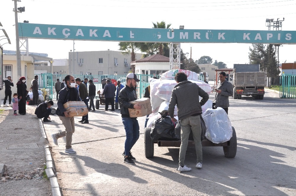Şanlıurfa’da Binlerce Suriyeli ülkesine akın etti