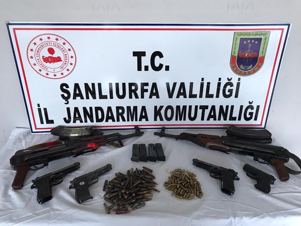 Şanlıurfa’da silah kaçakçılığı ve uyuşturucu operasyonu: 5 tutuklama