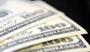 Dolar durmak bilmiyor