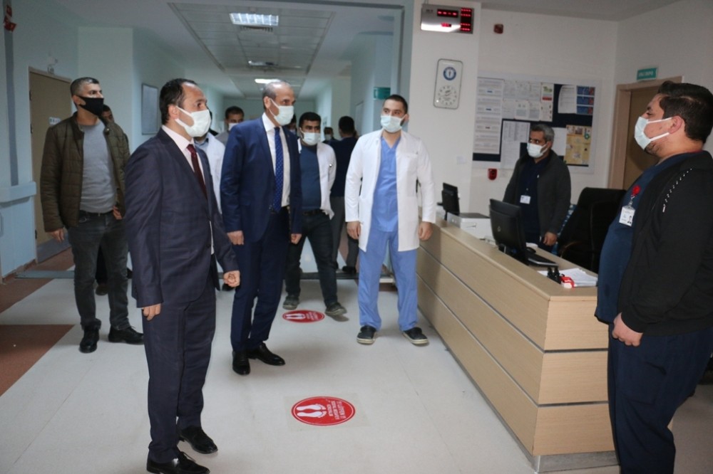 Yalçınkaya’dan sağlık çalışanlarına moral ziyareti