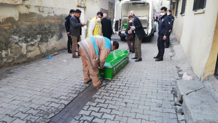 Şanlıurfa’da Tek başına yaşayan yaşlı adam evinde ölü bulundu