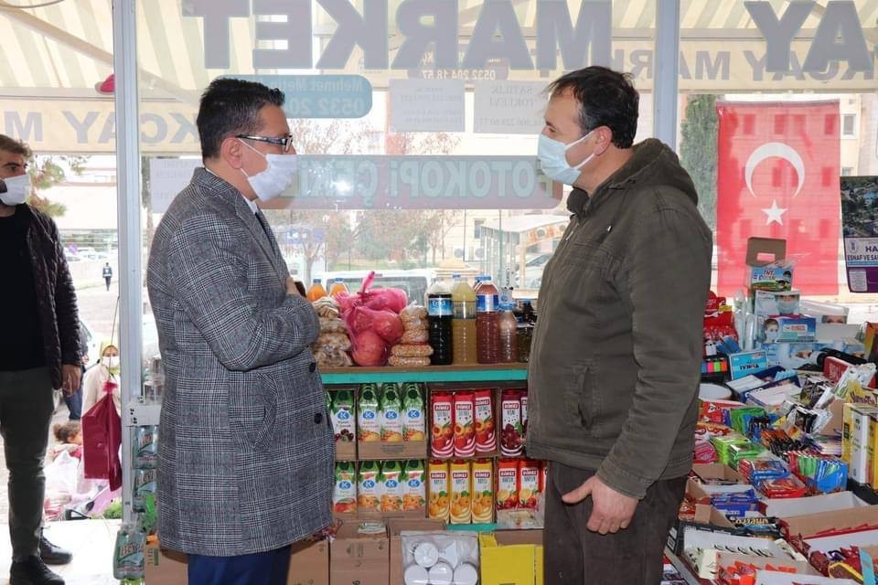 Halfeti Belediye Başkan Mesainin ilk gününde esnafı gezdi