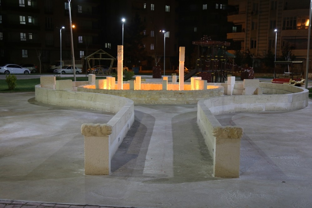 Parklarda hummalı çalışma