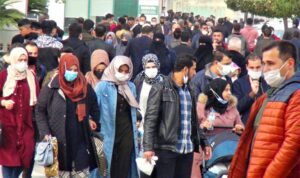 Şanlıurfa’da bahar havası esti, korona virüs unutuldu