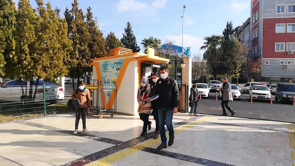 Şanlıurfa’da Evindeki gizli bölmede yakalanan FETÖ firarisi adliyede